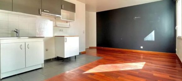 Квартира с 1 спальней в Исси-ле-Мулино, Франция № 311387 3