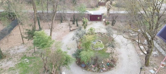 8 rooms Villa in Cogliate, Italy No. 135759 3