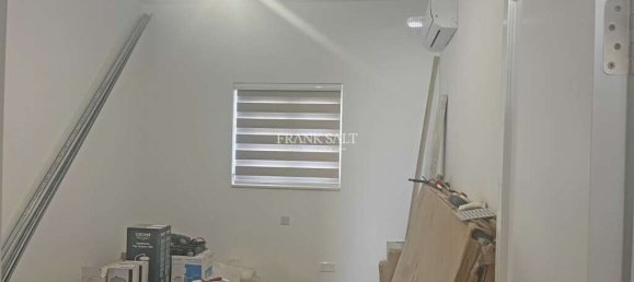 3 bedrooms Apartment in Gudja, Malta No. 8126 3