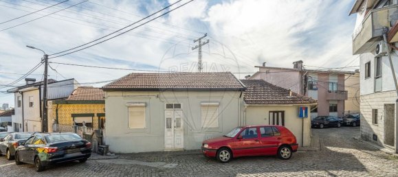 5 bedrooms House in Maia, Portugal No. 176503 8