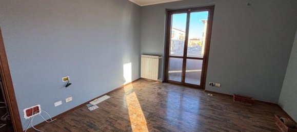 Villa de 4 divisões em Novara, Italy N.º 59172 11