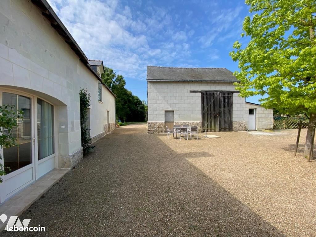 8 bedrooms Villa in Maine-et-Loire, France No. 290642