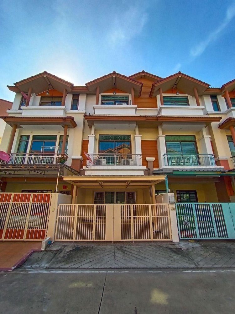 Таунхаус с 3 спальнями в Ян Нава, Таиланд № 71015