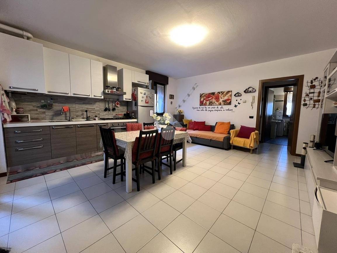 Apartamento T1 em Carugate, Italy N.º 4389