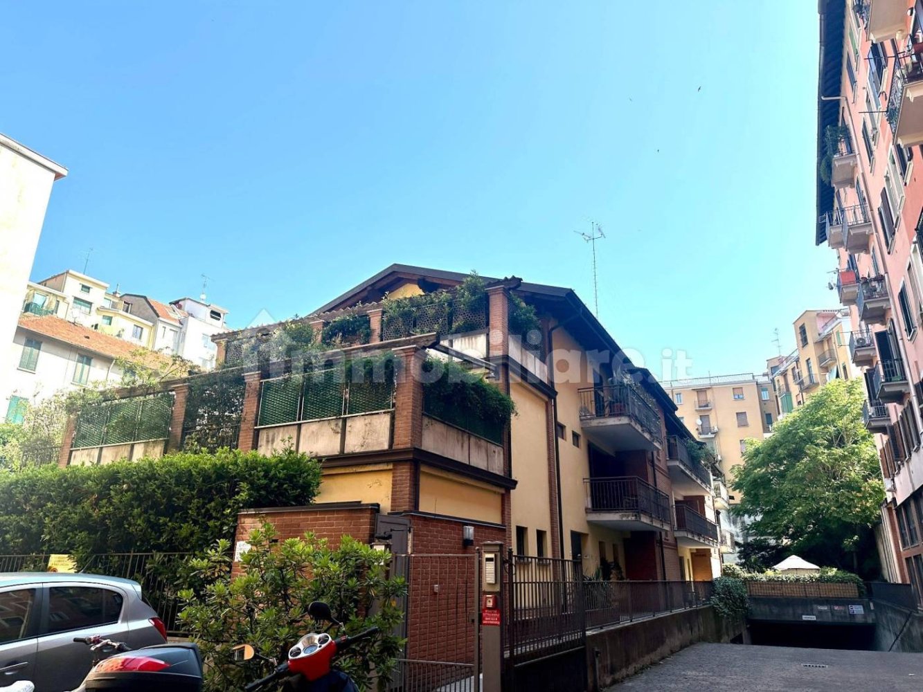 1 bedroom Apartment in Milan, Italy No. 316575