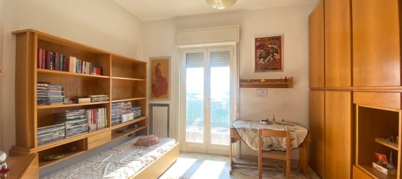4 rooms Apartment in Bari, Italy No. 276628 11