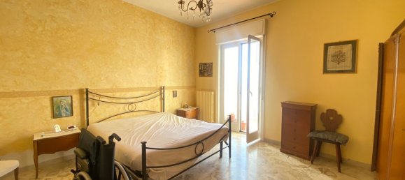 4 rooms Apartment in Bari, Italy No. 276628 16