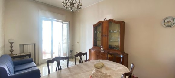4 rooms Apartment in Bari, Italy No. 276628 8