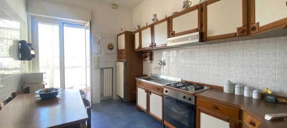 4 rooms Apartment in Bari, Italy No. 276628 18