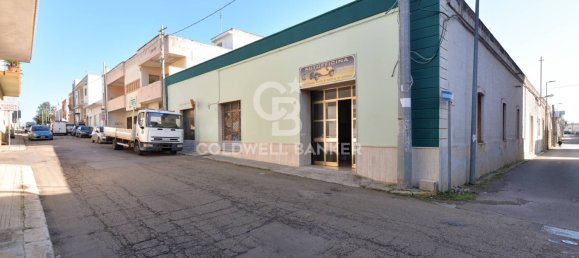 2 rooms Commercial property in Presicce Acquarica, Italy No. 63516 2