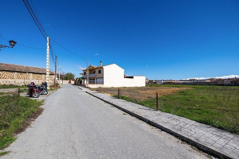 Terreno en Fuente Vaqueros, Spain 3416 m² No. 227883