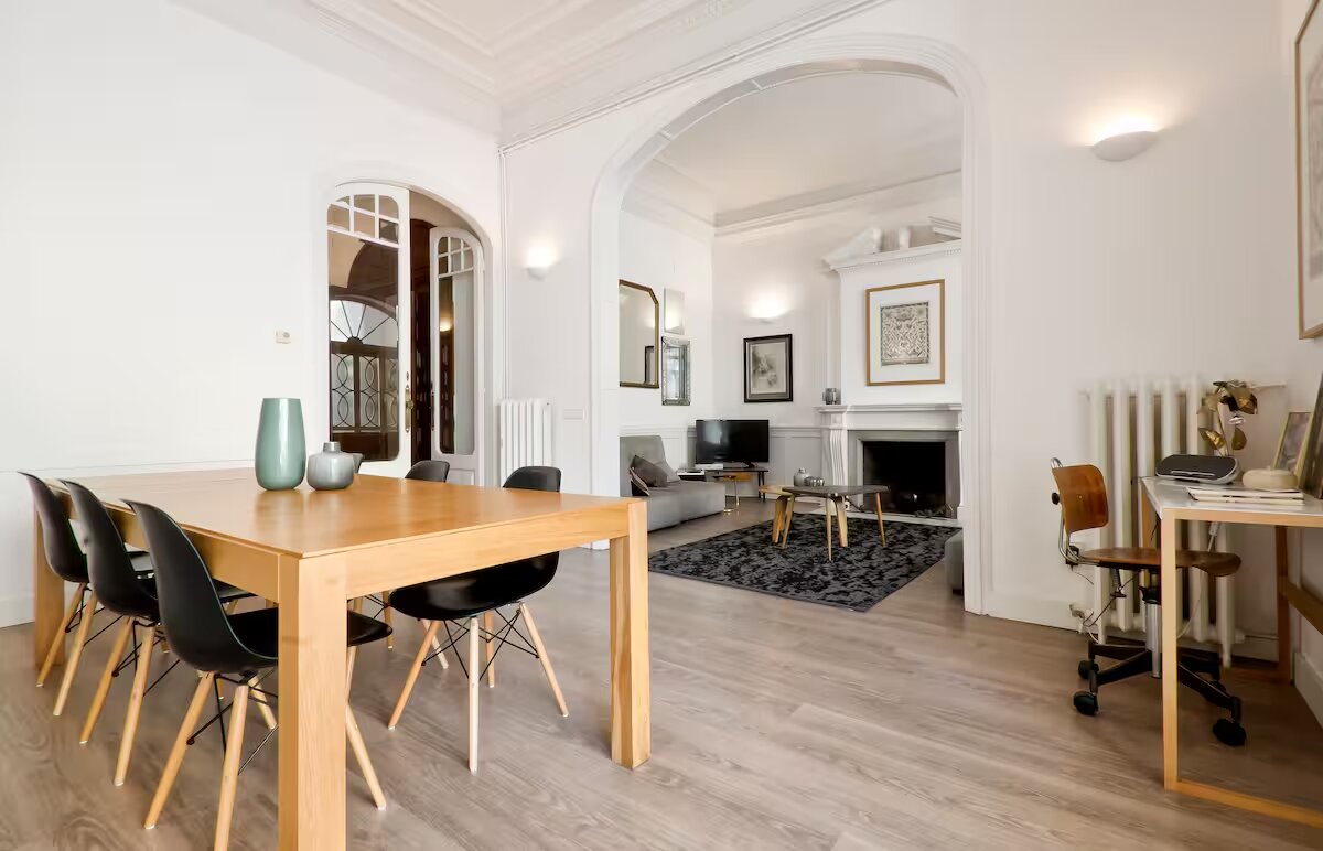 4 غرف نوم شقة في Barcelona, Spain رقم 289686