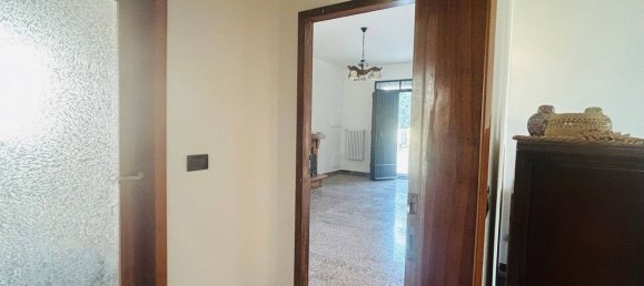 6 Schlafzimmer Villa in Cento, Italy, Nr. 373241 4