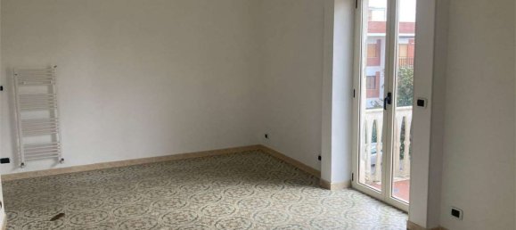 2 bedrooms Apartment in Pomezia, Italy No. 359823 4