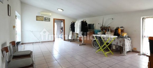 3 Schlafzimmer Villa in Bonavigo, Italy, Nr. 221990 11