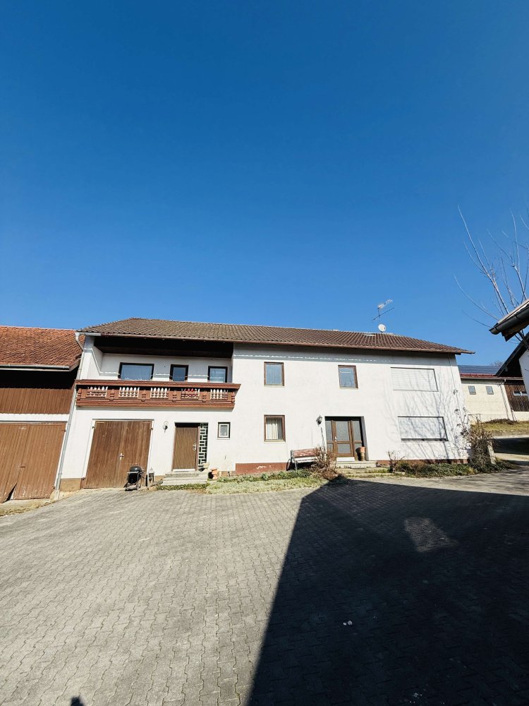 6 bedrooms Farm in Rottal-Inn, Germany No. 125778