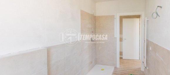 2 chambres Appartement à Busto Arsizio, Italy No. 363536 10
