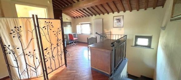 Дом с 8 комнатами в Кашина, Италия № 26291 19