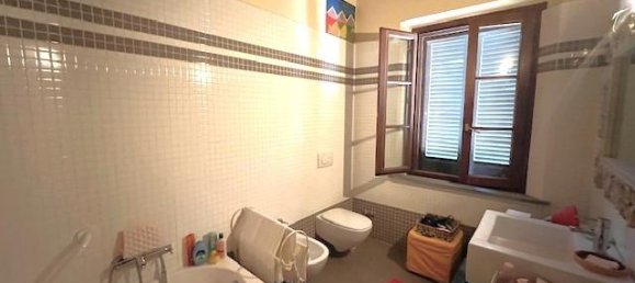 Дом с 8 комнатами в Кашина, Италия № 26291 16