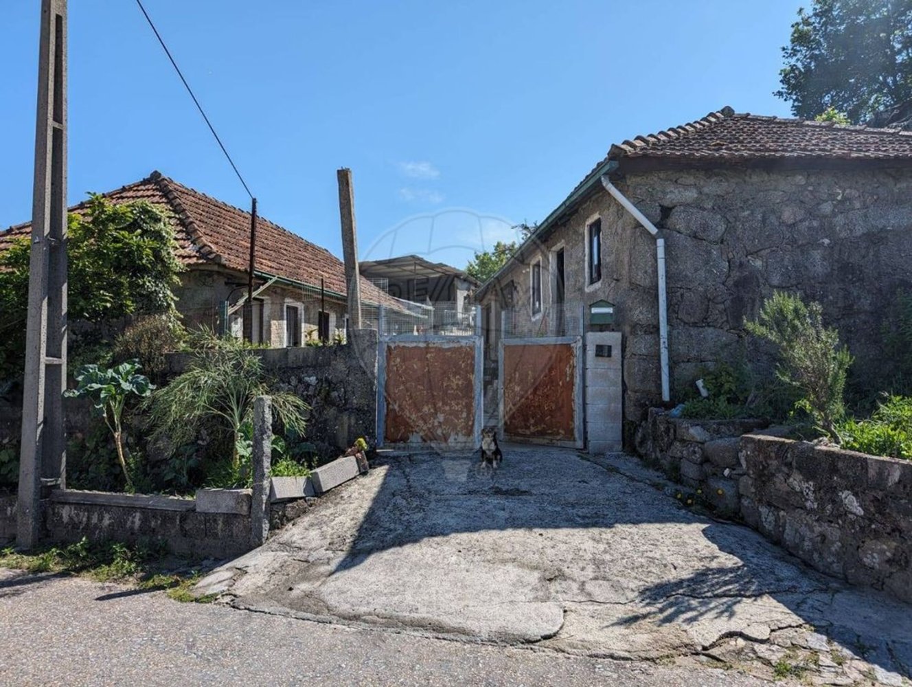 2 bedrooms House in Aiao, Portugal No. 36523