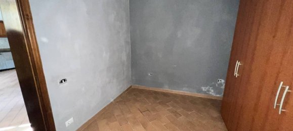 2 chambres Maison à Montelupo Fiorentino, Italy No. 337546 10