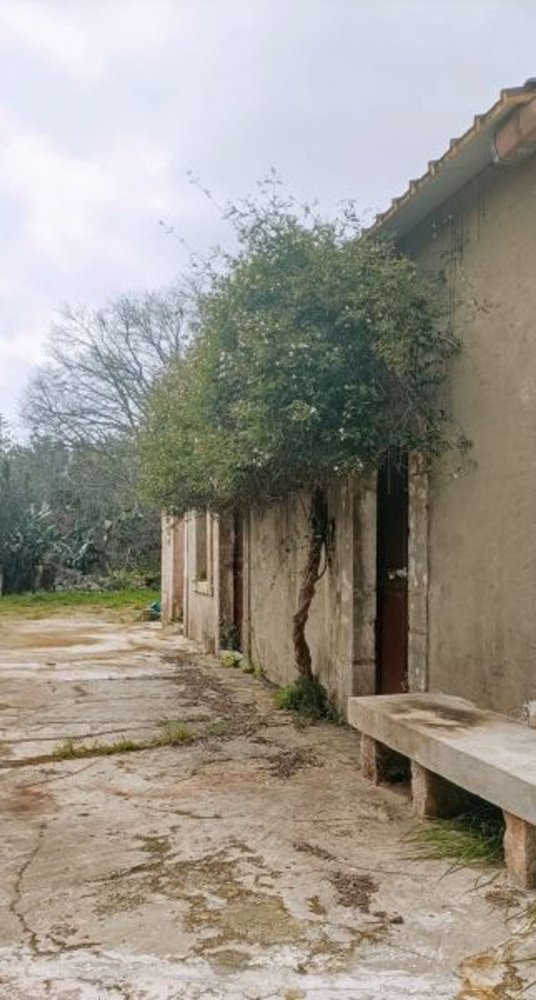 9164m² Land in Syracuse, Italy No. 243966