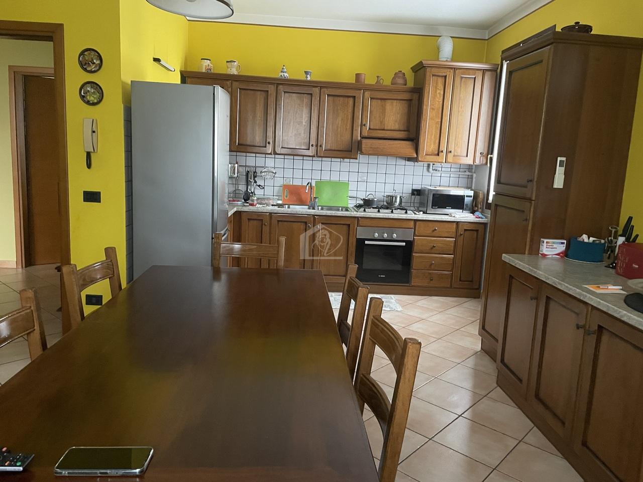 10 rooms Apartment in Pegognaga, Italy No. 161737