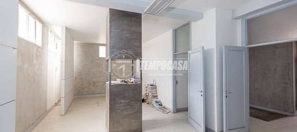 5 rooms Office in Brescia, Italy No. 273282 39