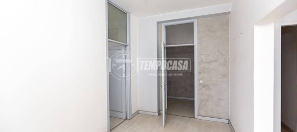 5 rooms Office in Brescia, Italy No. 273282 30