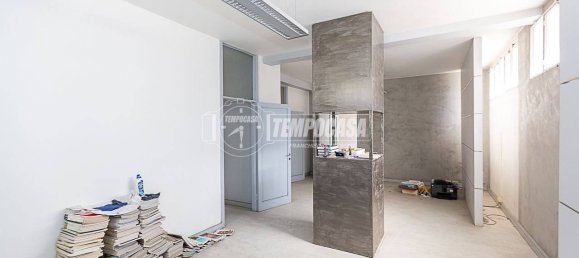 5 rooms Office in Brescia, Italy No. 273282 4