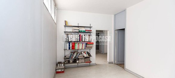 5 rooms Office in Brescia, Italy No. 273282 25