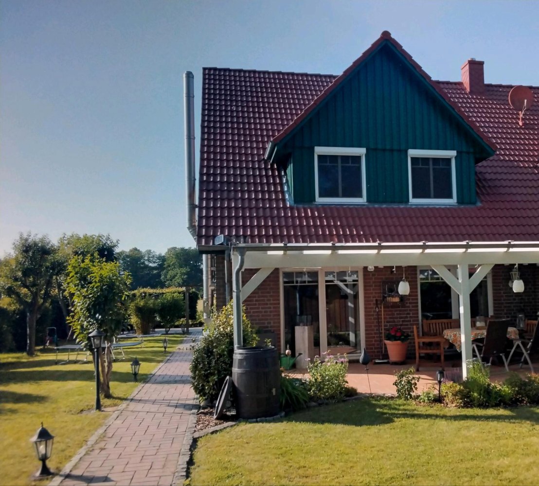 3 bedrooms Townhouse in Rotenburg, Germany No. 241577