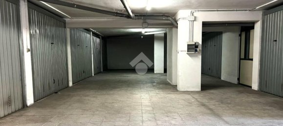  Garage in Francavilla Fontana, Italy No. 25237 2