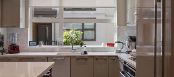 3 bedrooms House in British Columbia, Canada No. 229 9