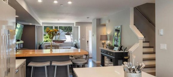 3 bedrooms House in British Columbia, Canada No. 229 8