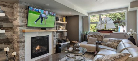 3 bedrooms House in British Columbia, Canada No. 229 5