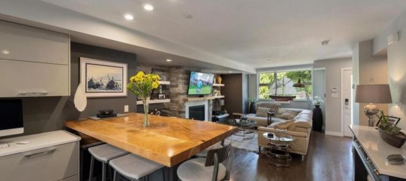 3 bedrooms House in British Columbia, Canada No. 229 7