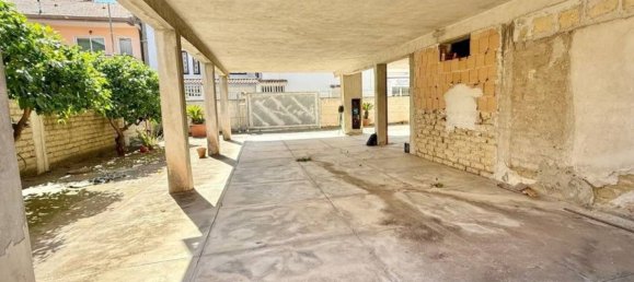 6 rooms House in San Cipriano d'Aversa, Italy No. 258654 12