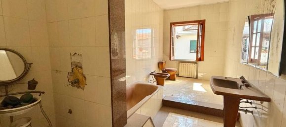 6 rooms House in San Cipriano d'Aversa, Italy No. 258654 43