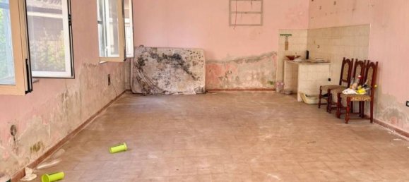 6 rooms House in San Cipriano d'Aversa, Italy No. 258654 17