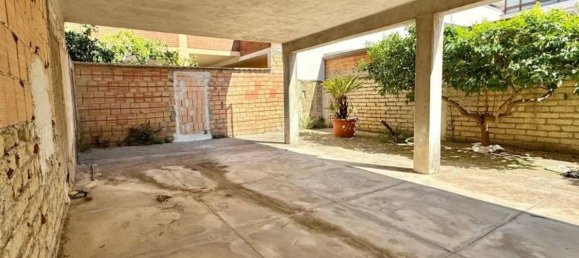 6 rooms House in San Cipriano d'Aversa, Italy No. 258654 11