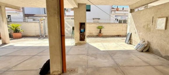 6 rooms House in San Cipriano d'Aversa, Italy No. 258654 9