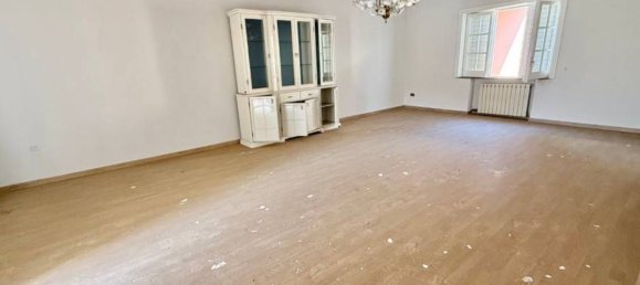 6 rooms House in San Cipriano d'Aversa, Italy No. 258654 28