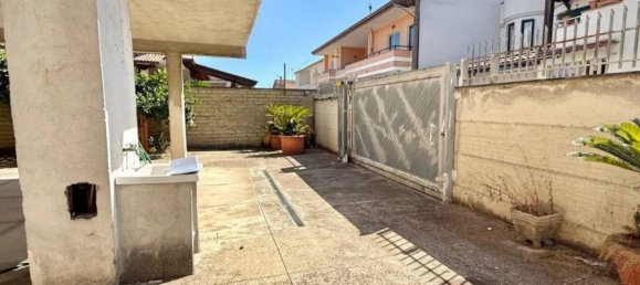 6 rooms House in San Cipriano d'Aversa, Italy No. 258654 6
