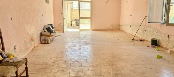 6 rooms House in San Cipriano d'Aversa, Italy No. 258654 18