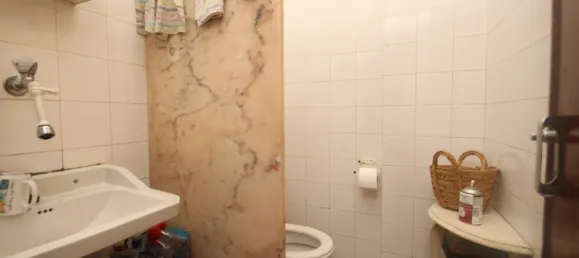 41m² Commercial property in Rio de Mouro, Portugal No. 126666 35