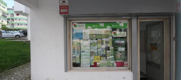 41m² Commercial property in Rio de Mouro, Portugal No. 126666 11