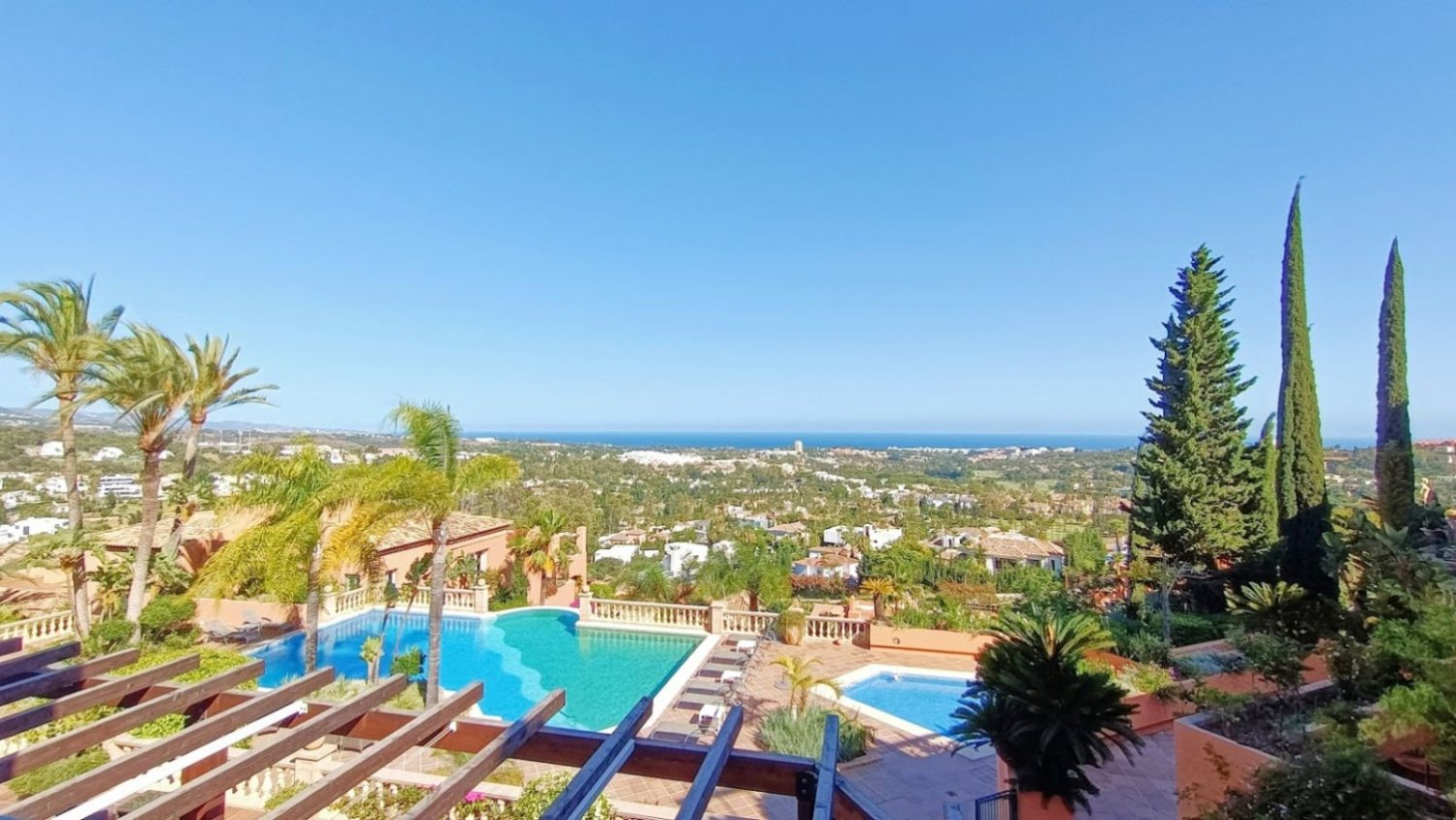 Penthouse T3 em Nueva Andalucia, Spain N.º 4800