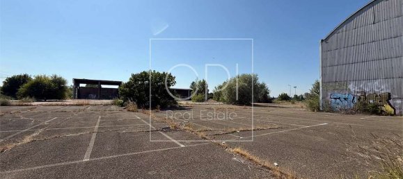 Коммерческая недвижимость с 10 комнатами в Алессандрия, Италия № 320385 24