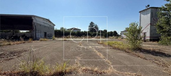 Коммерческая недвижимость с 10 комнатами в Алессандрия, Италия № 320385 9